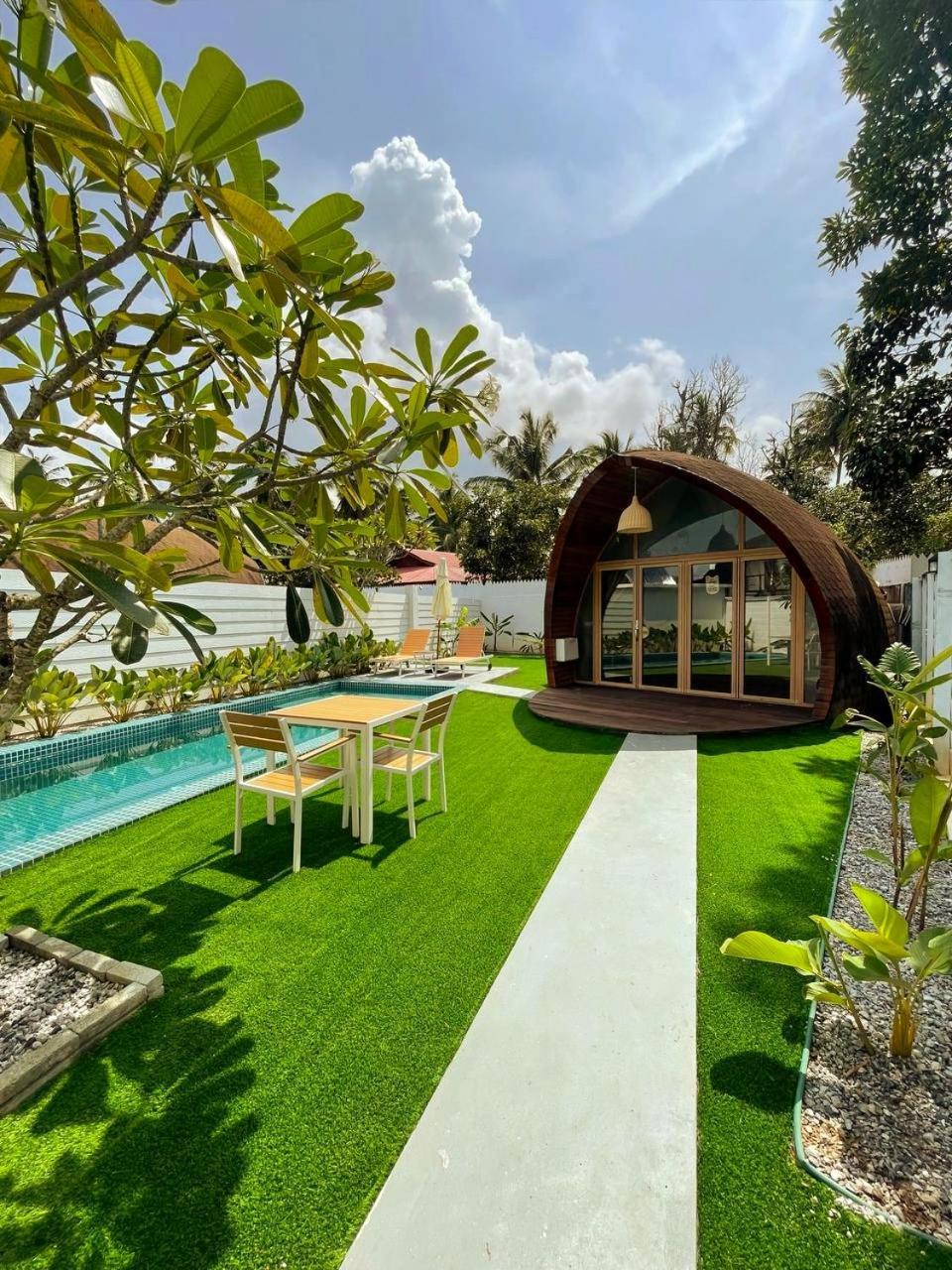 Hotel Found Mansion Pantai Cenang  Exteriér fotografie