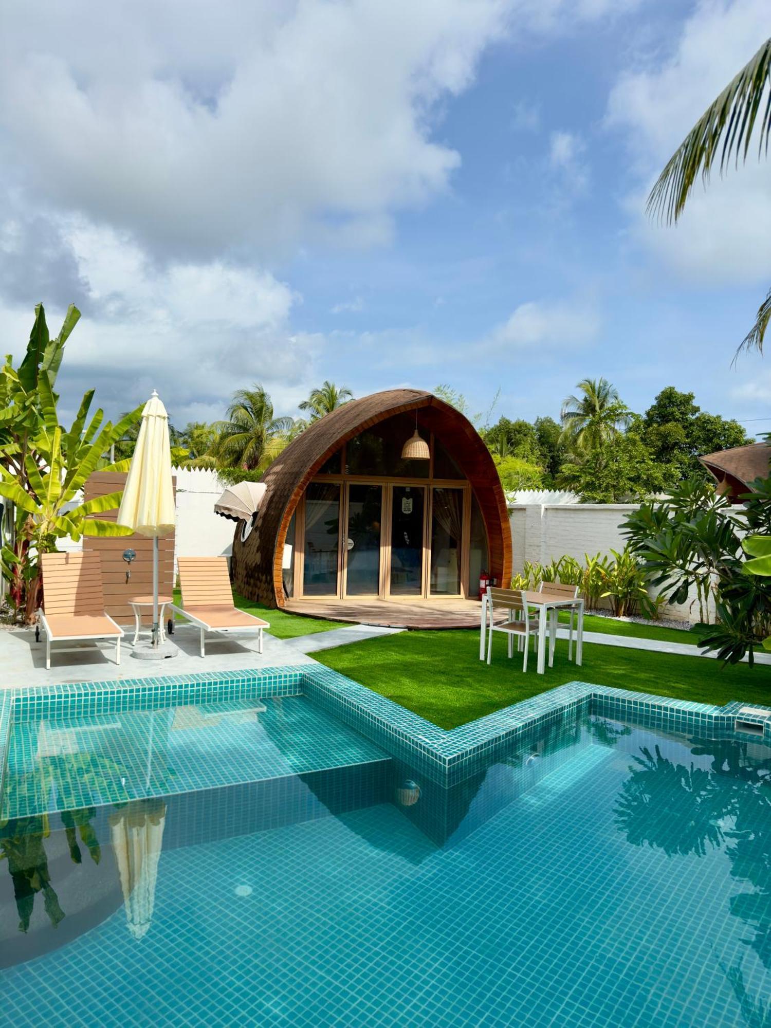 Hotel Found Mansion Pantai Cenang  Exteriér fotografie